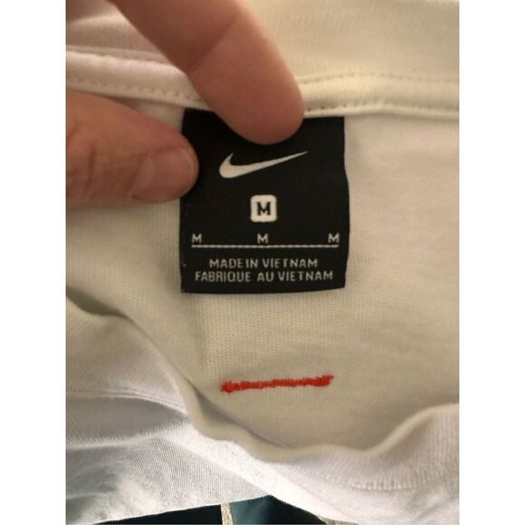 Nike Exploration Series Basketball Long Sleeve Tee Cartoon Arms size medium - Picture 9 of 9